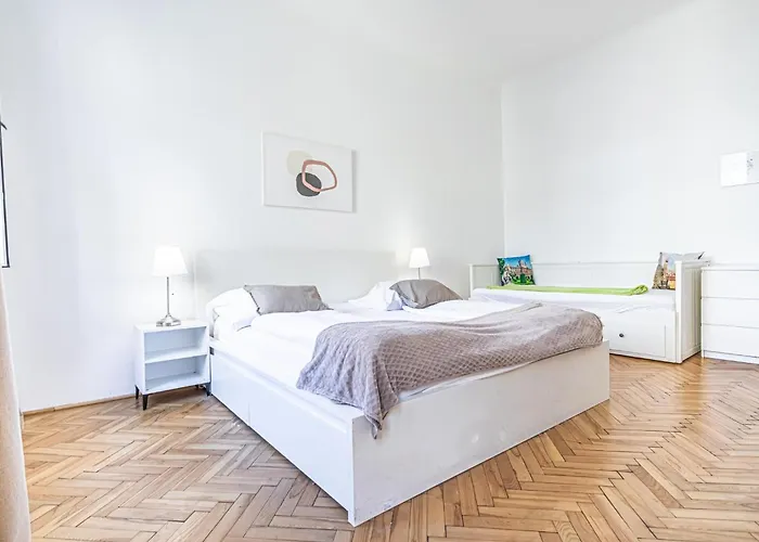 Stylish Apt For Longstays Margareten, Up To 5P